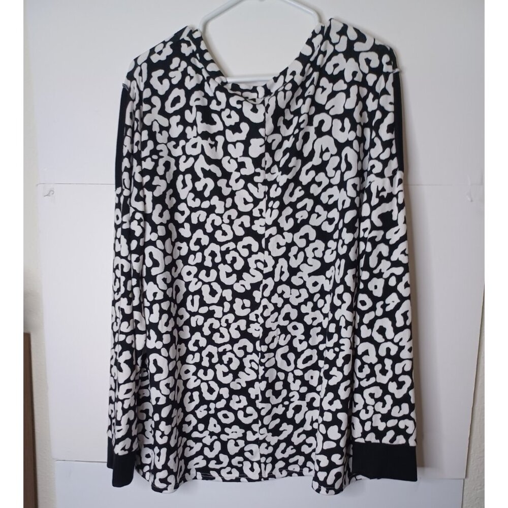 Sew In Love Womens Plus Size 2X Black And White Leopard Chevron Top Long Sleeve - Picture 6 of 6